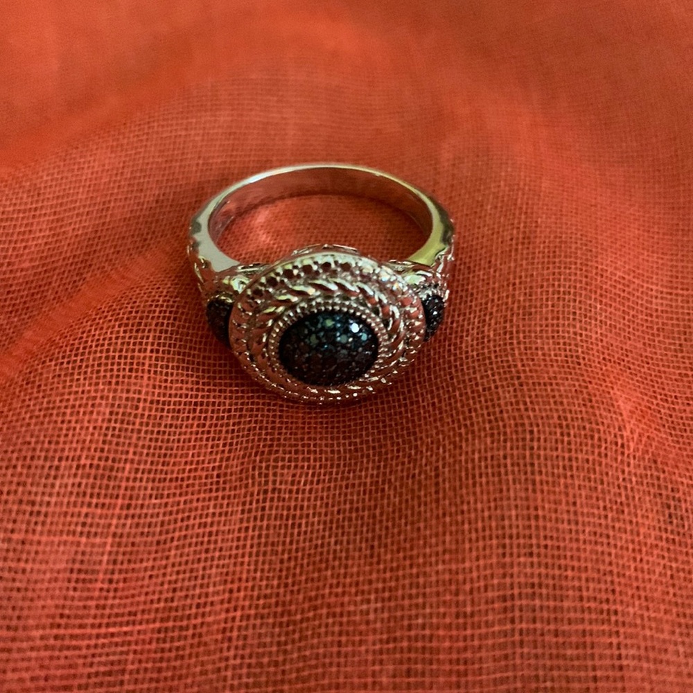 Black Spinel Sterling Silver Ring. 🖤